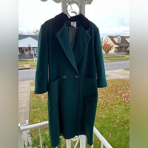 VTG Leslie Fay Petites Sz. 10, Green Wool Mix Coat with Velvet Collar USA